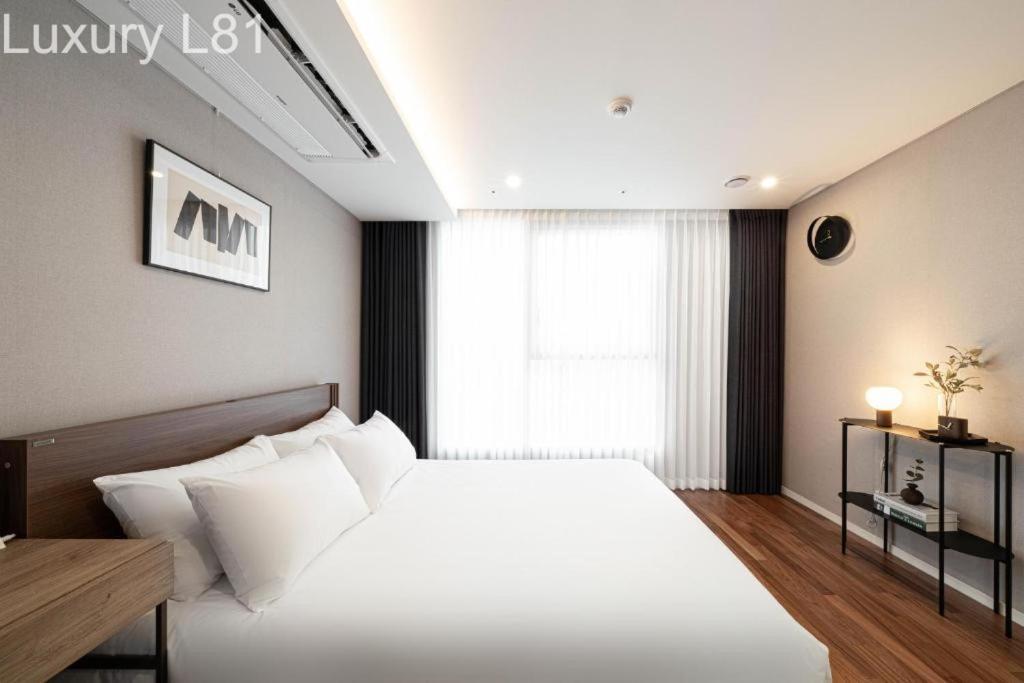 Angia Luxury Apartment Inside Landmark 81 Tower Hô Chi Minh-Ville Extérieur photo
