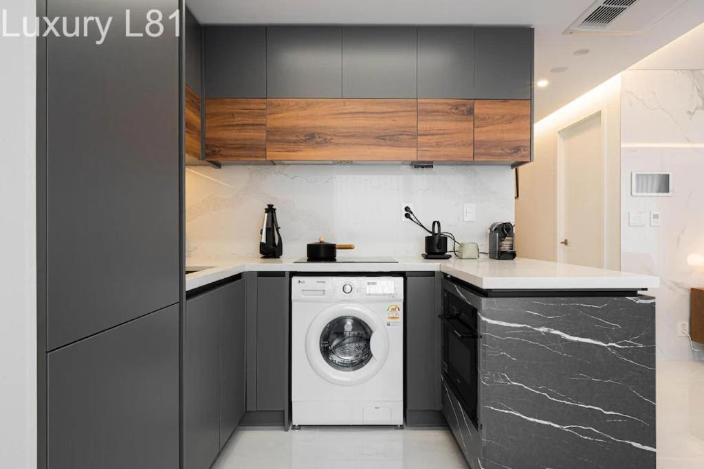 Angia Luxury Apartment Inside Landmark 81 Tower Hô Chi Minh-Ville Extérieur photo